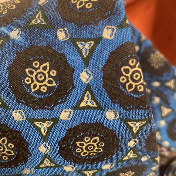 Vintage 100% Thai Silk Made in Thailand tie 4” x 54” - Picture 6 of 7